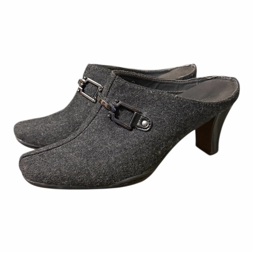 AEROSOLES Gray Heeled Mules with Buckle Women’s Size.8
